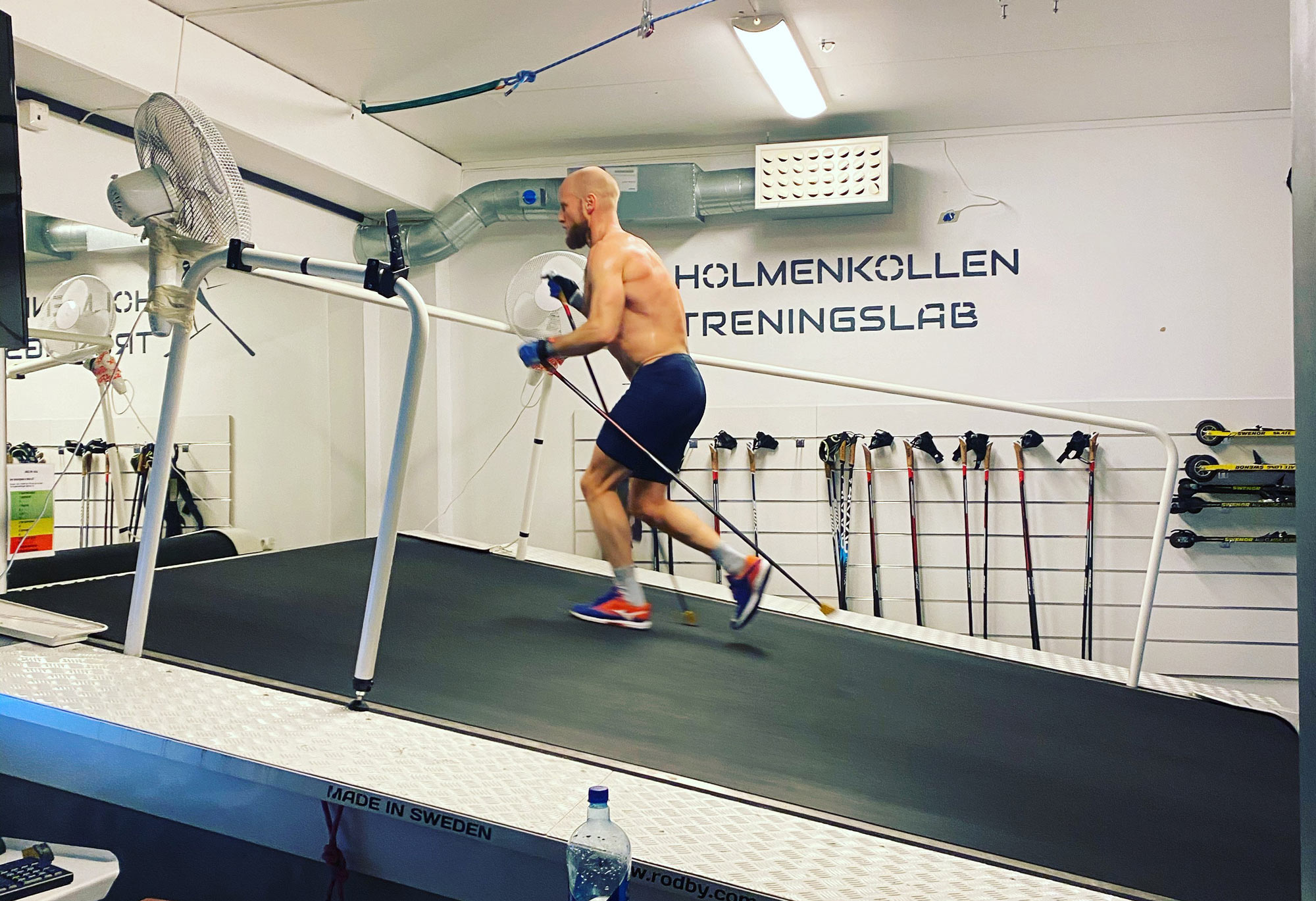Skitrening på mølle hos Holmenkollen Treningslab